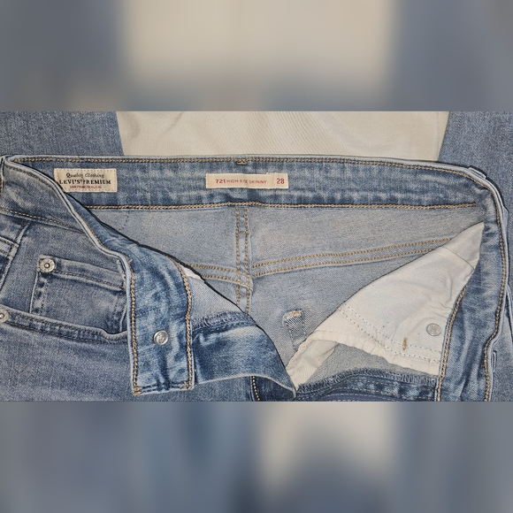 Levi's Premium721 High Rise Skinny Women's Jeans - Picture 6 of 8